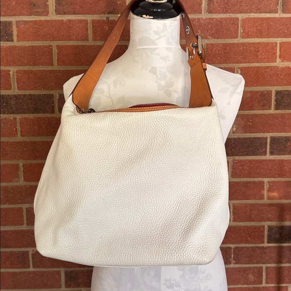 Dooney & Bourke Cream and Tan Shoulder Bag - Picture 4 of 9